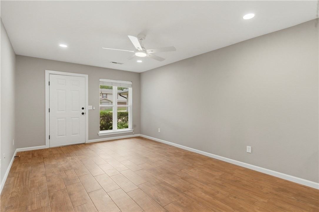 1987 E Wilkins Pl - Photo 6 of 31