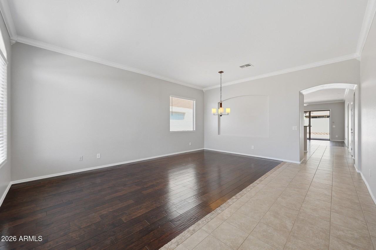 2418 W Red Range Way - Photo 3 of 34