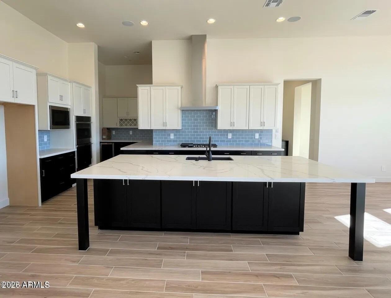 9273 W Country Club Trl - Photo 2 of 35