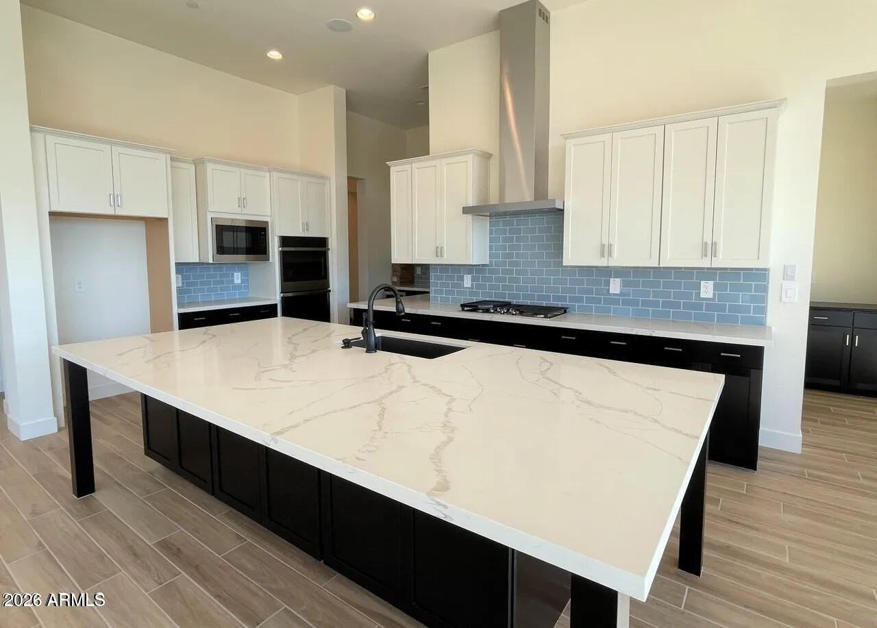 9273 W Country Club Trl - Photo 3 of 35