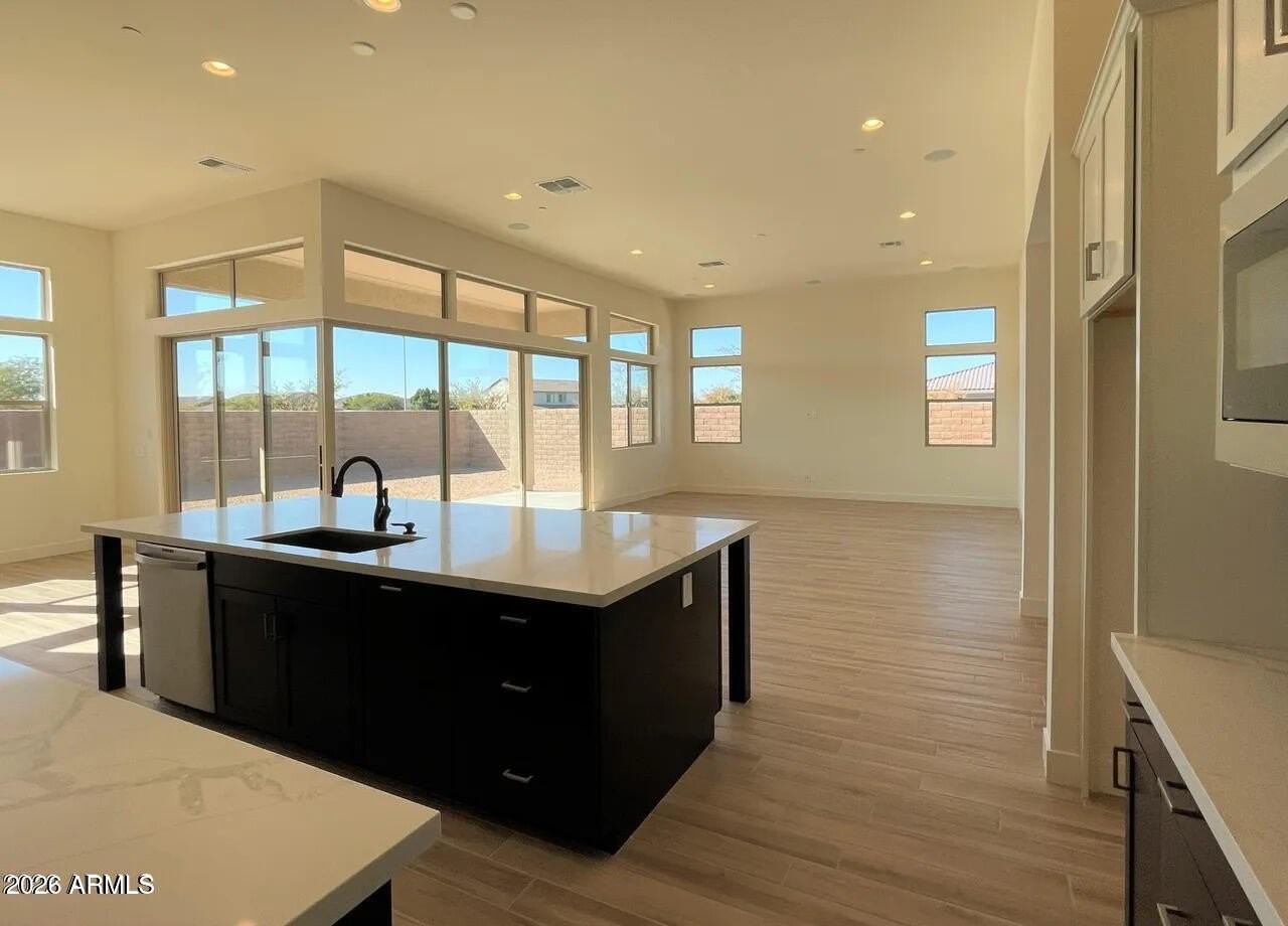 9273 W Country Club Trl - Photo 4 of 35