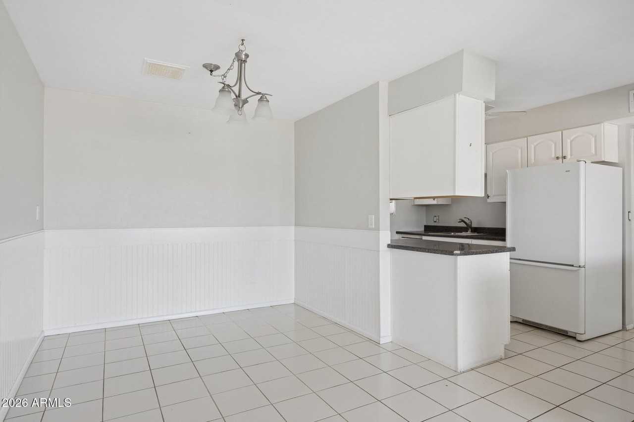 5458 E Boston St - Photo 7 of 23