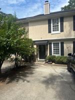 featured image of 2238 Morningside Dr #E