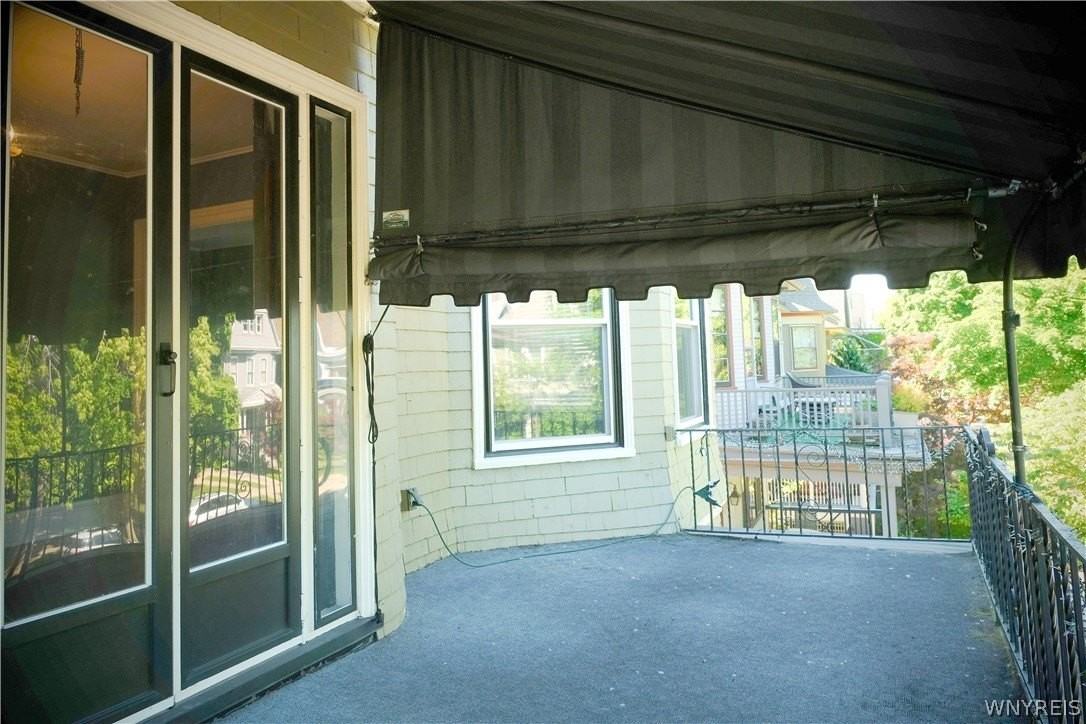489 Norwood Ave - Photo 2 of 30