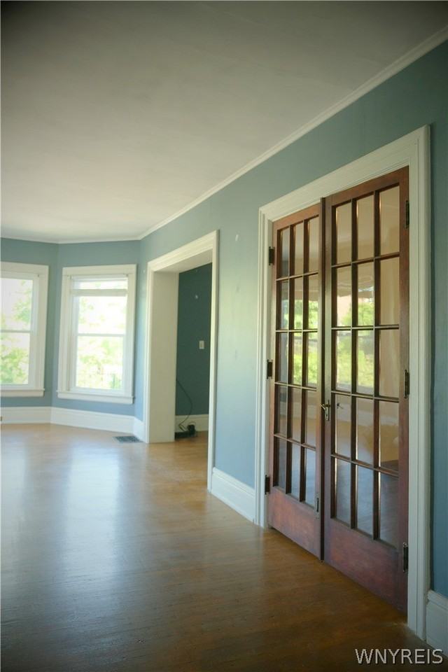 489 Norwood Ave - Photo 5 of 30