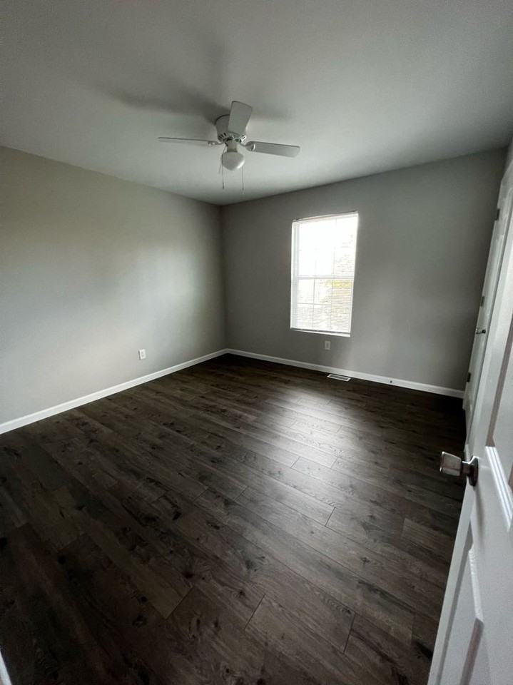 112 Springfield Heights Dr - Photo 7 of 19
