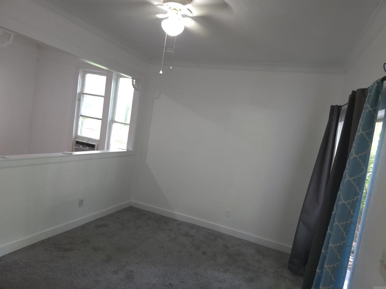 216 Elizabeth Ter - Photo 2 of 22