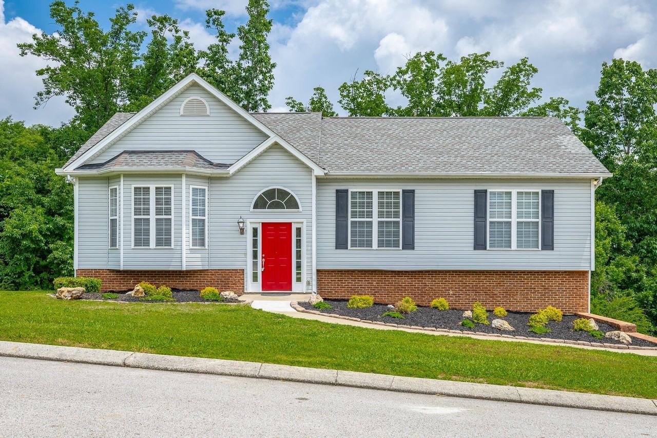 7194 British Rd - Photo 3 of 50