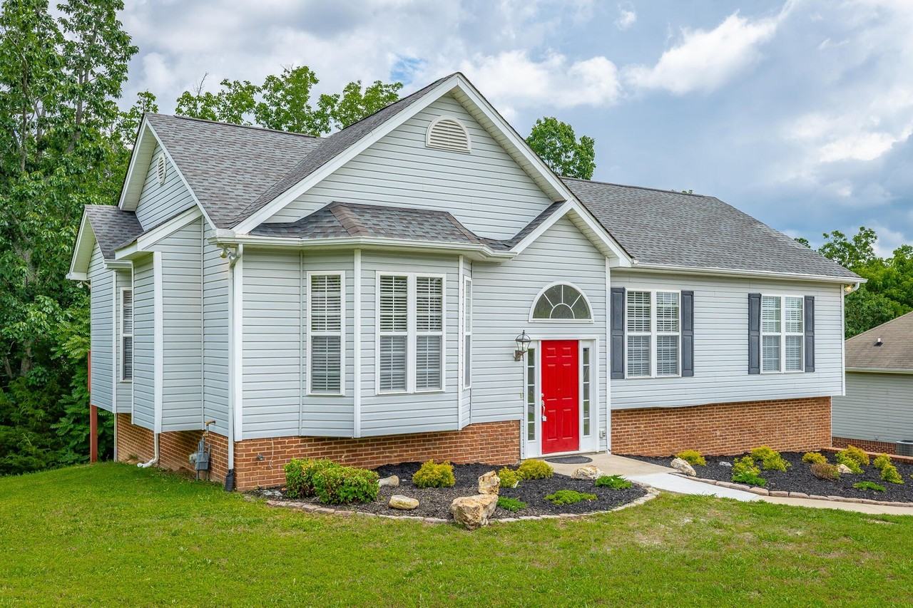 7194 British Rd - Photo 4 of 50