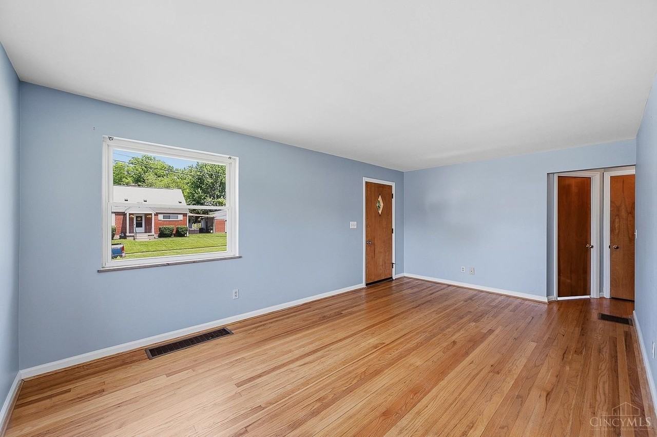 1114 Joetta Dr - Photo 3 of 13