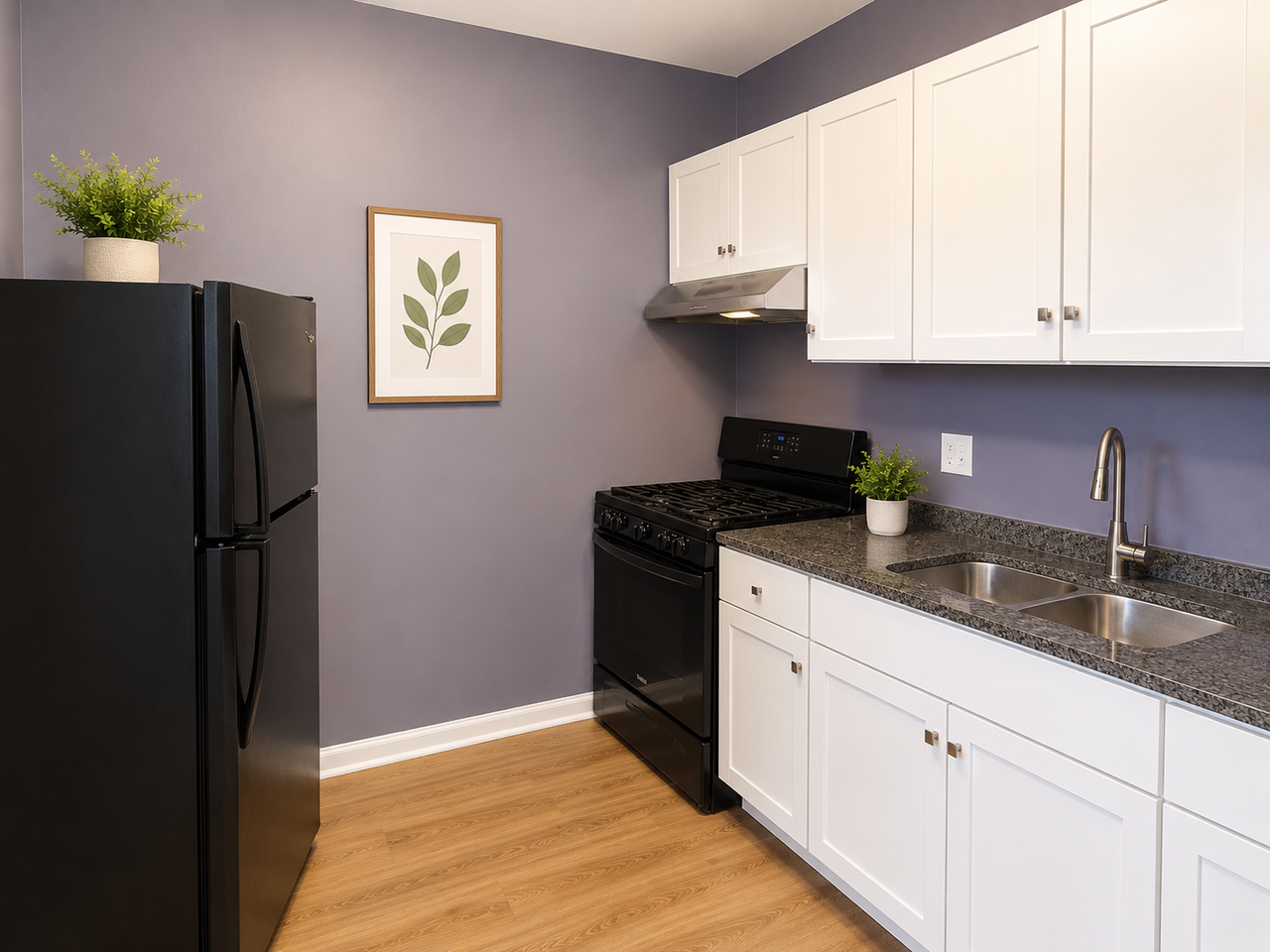 1934 E 74th St #305 - Photo 5 of 6