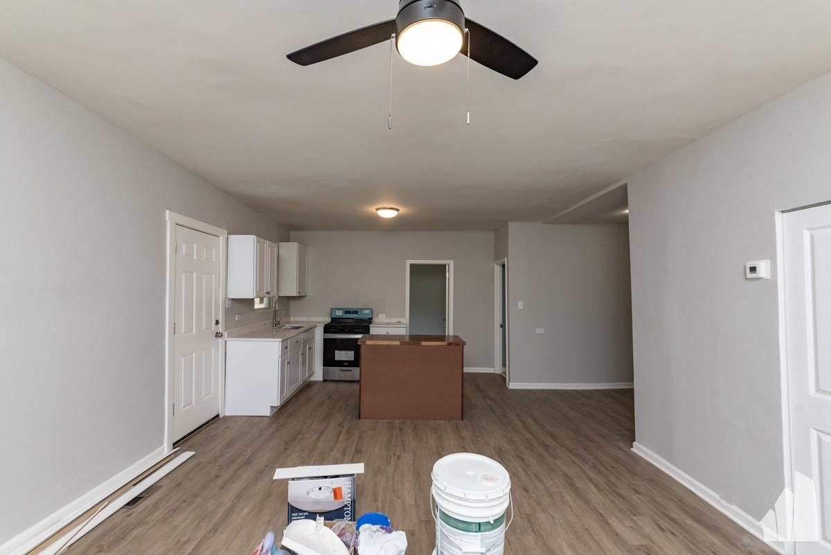 1022 W Fry St #CH1 - Photo 3 of 12