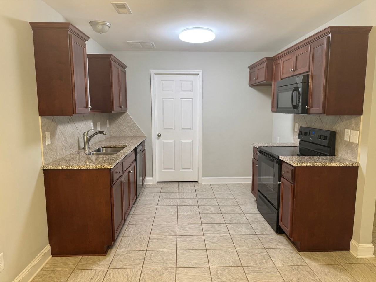 1109B Cason St - Photo 7 of 19