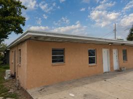 featured image of 2371 Edwin St Ne