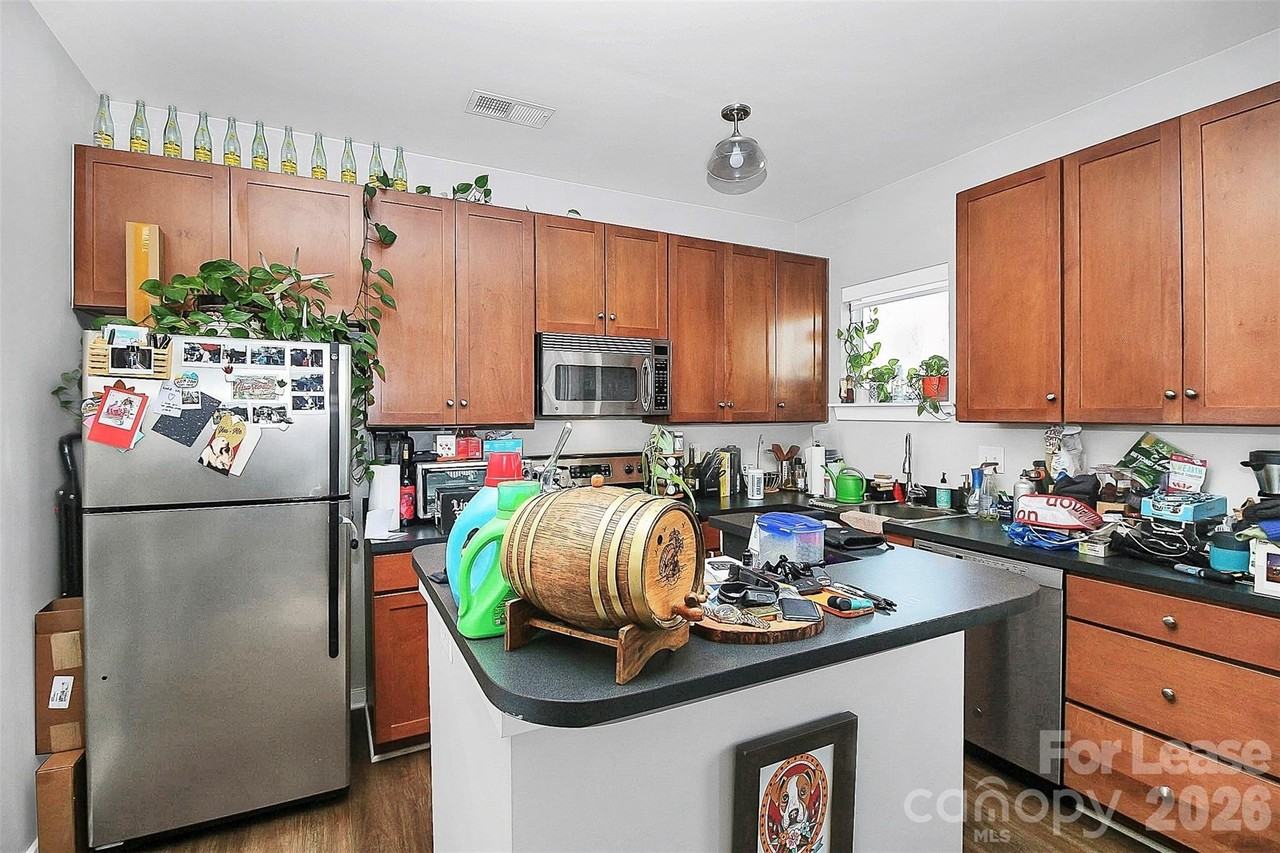 1220 N Caldwell St - Photo 4 of 12