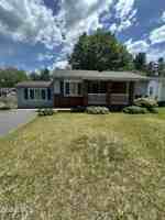 featured image of 17 Pinewood Rd
