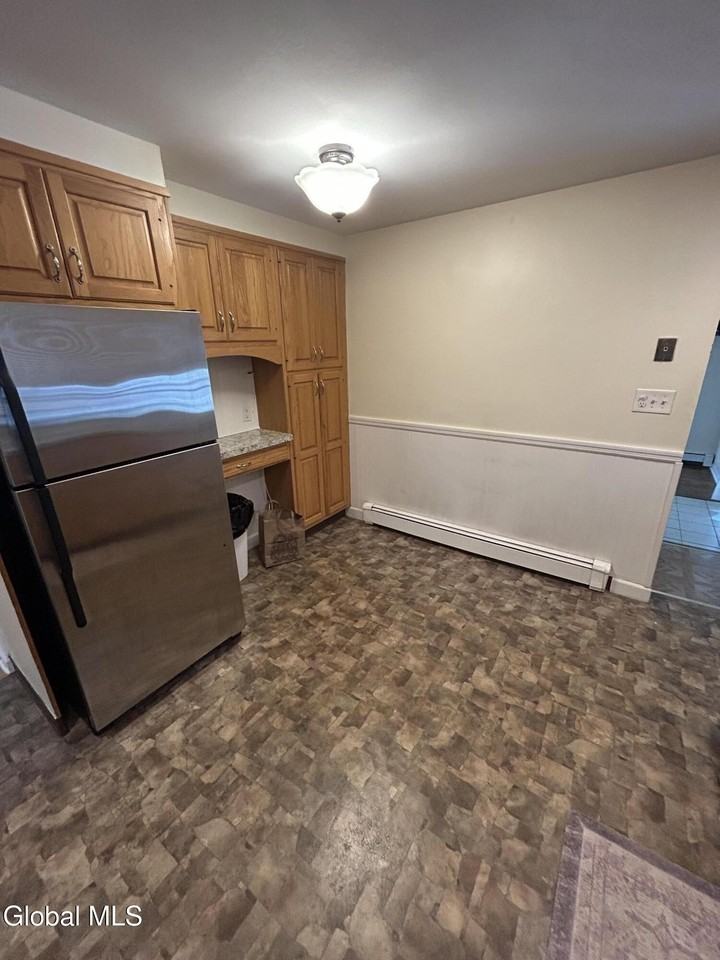 17 Pinewood Rd - Photo 4 of 15