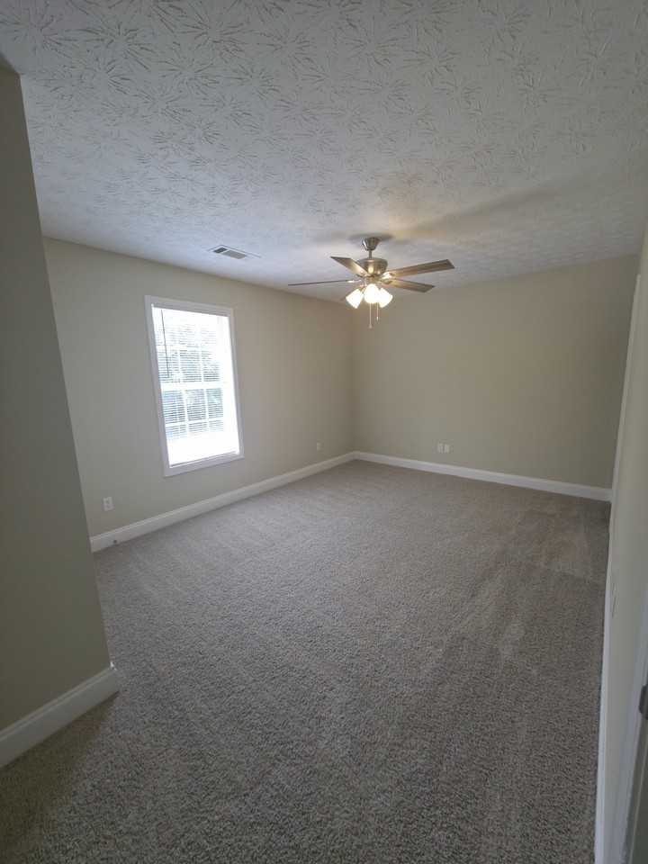 155 Westchester Cir #1 - Photo 6 of 17