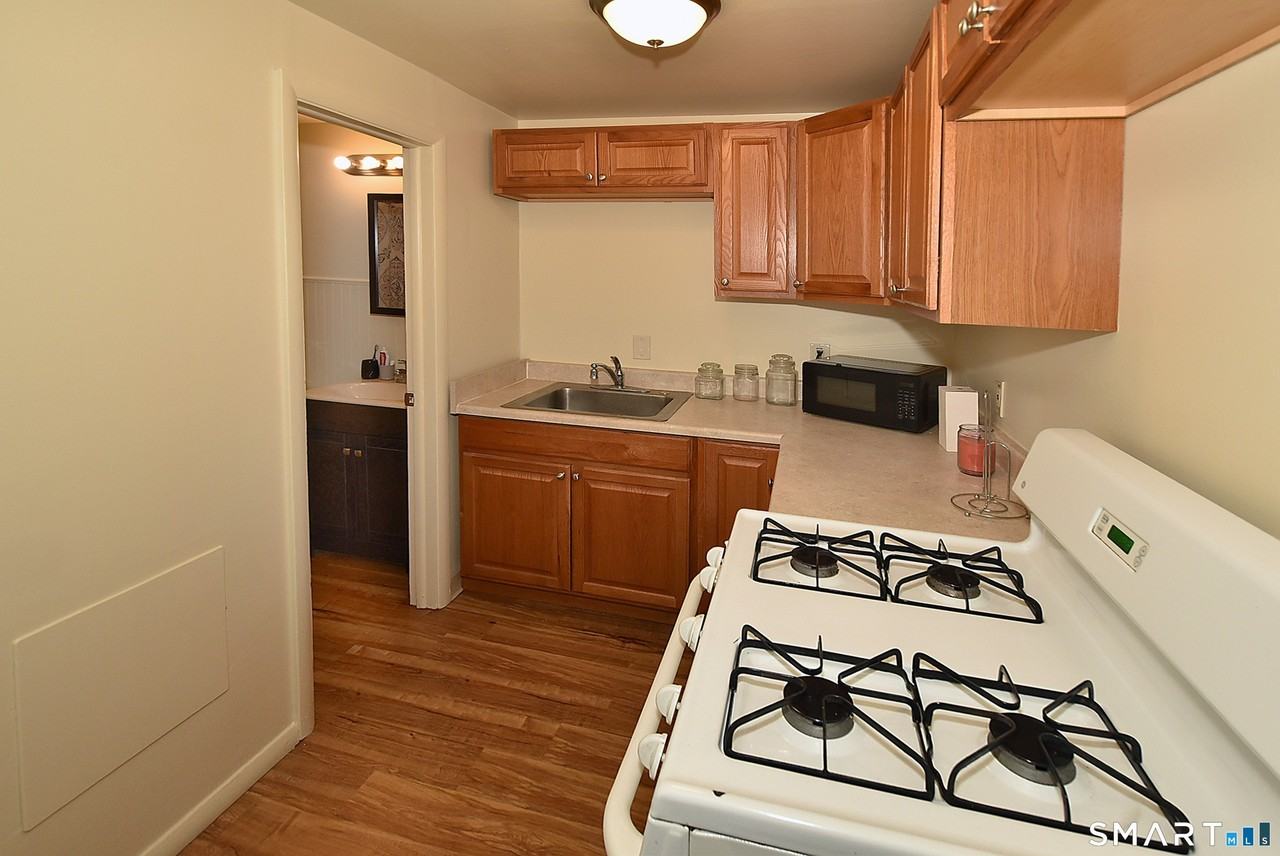 10 Grant St - Photo 3 of 20