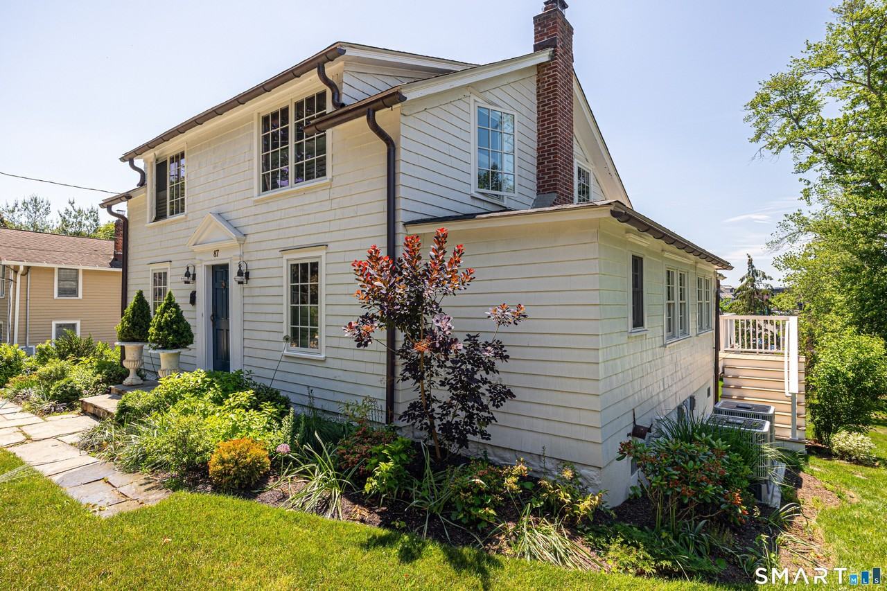 87 Myrtle Ave - Photo 2 of 40