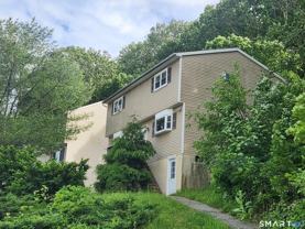 1 Knollwood Dr - Photo 1 of 1