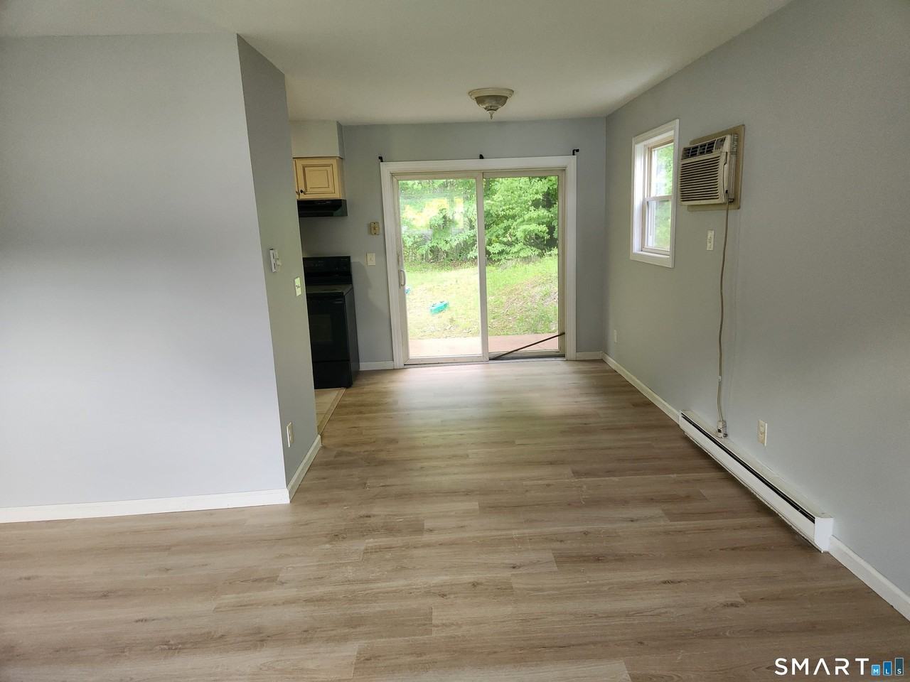 1 Knollwood Dr - Photo 2 of 11