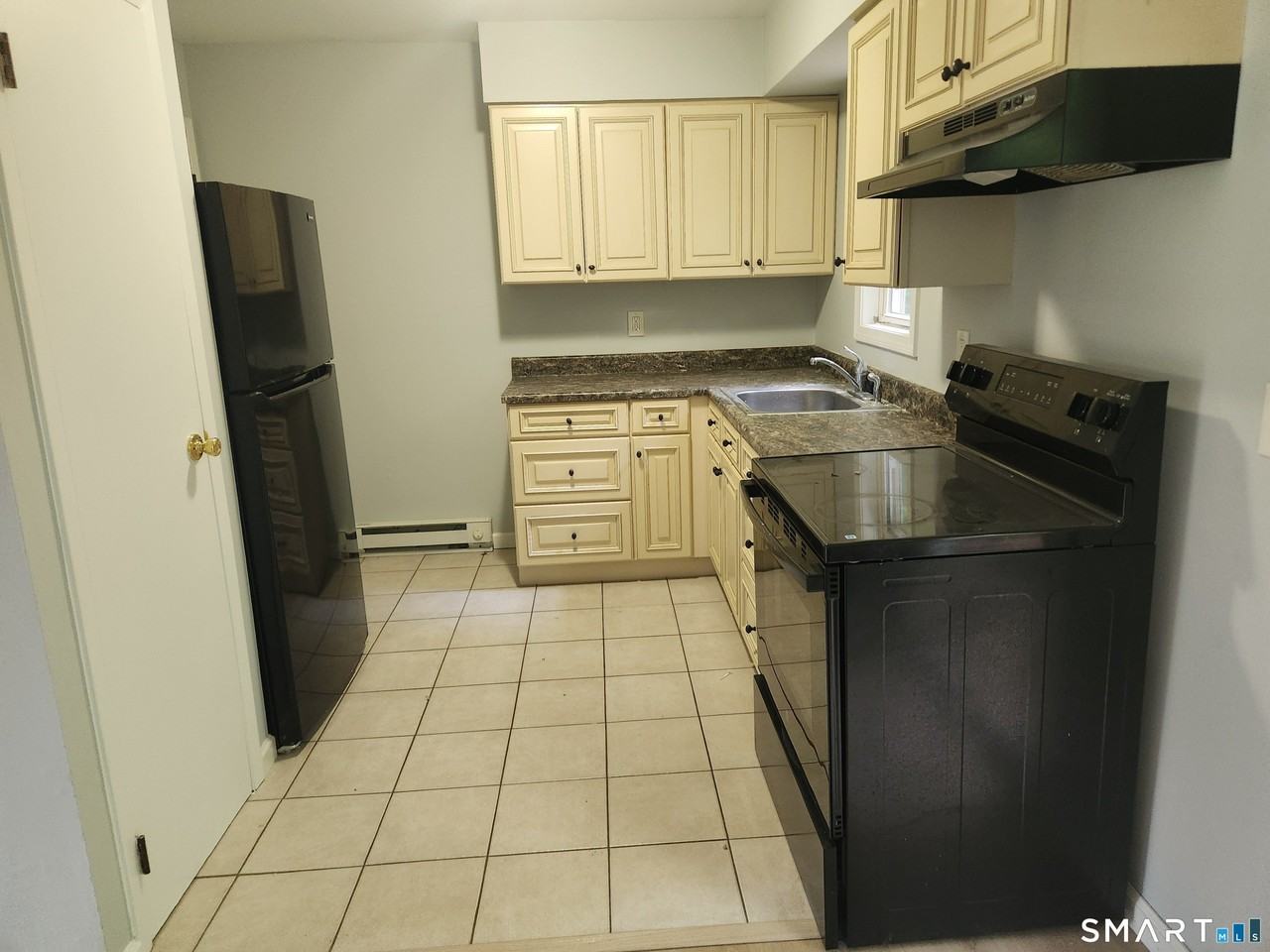 1 Knollwood Dr - Photo 3 of 11