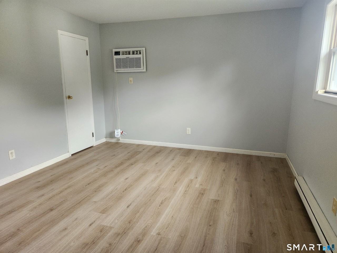 1 Knollwood Dr - Photo 7 of 11