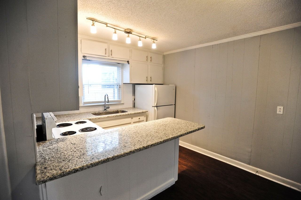 Spear Pointe Apartments - Photo 4 of 11