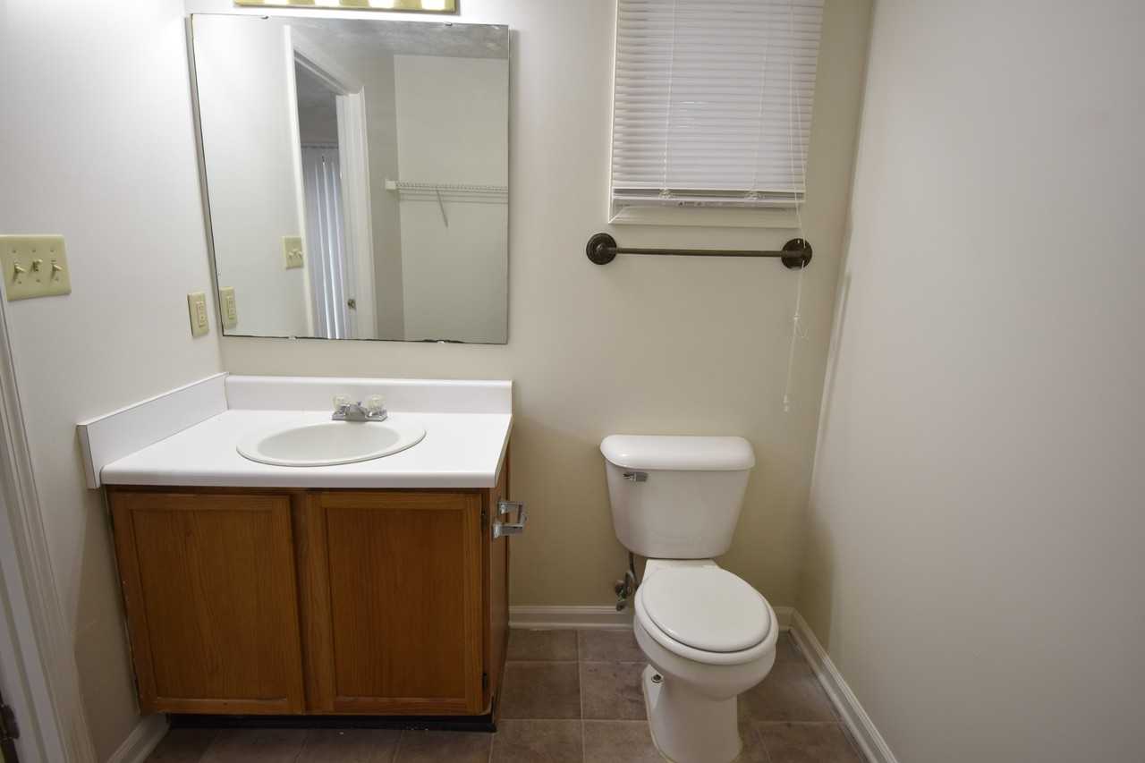 202 Cobblestone Ct - Photo 7 of 17