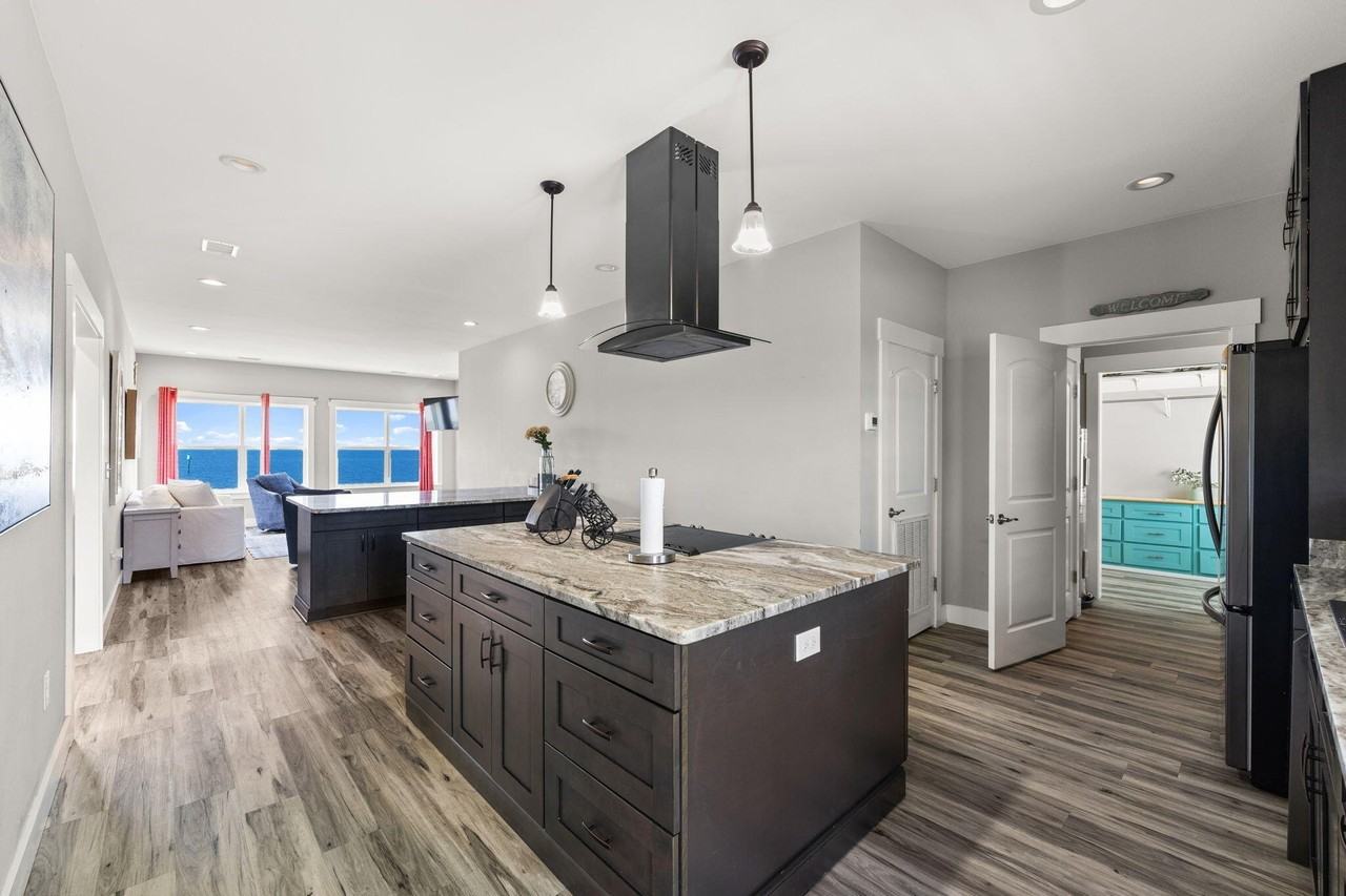 486 Beatrice Point Rd - Photo 6 of 41