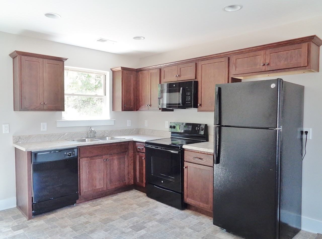 11489 Jace Ave - Photo 6 of 25