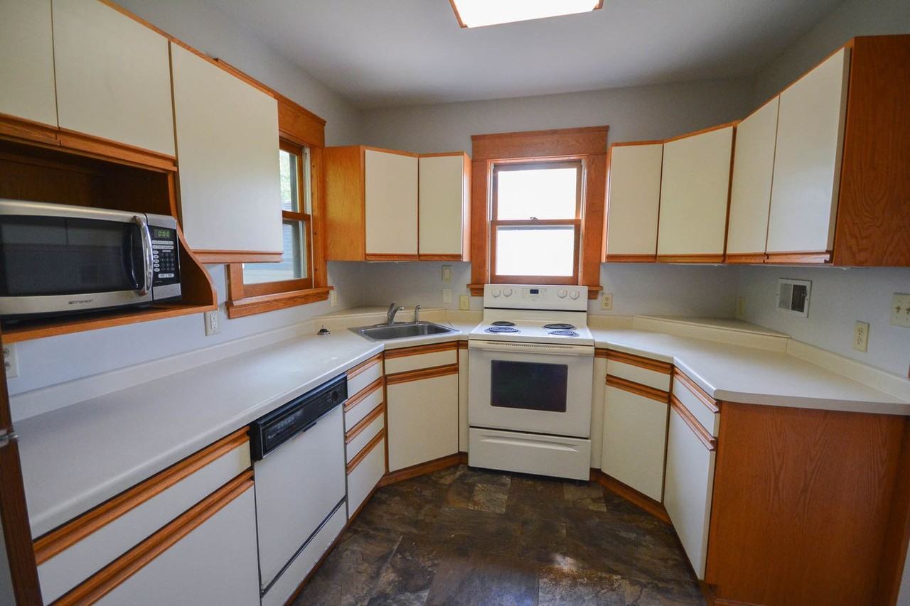 538 14th Ave Sw - Photo 3 of 26