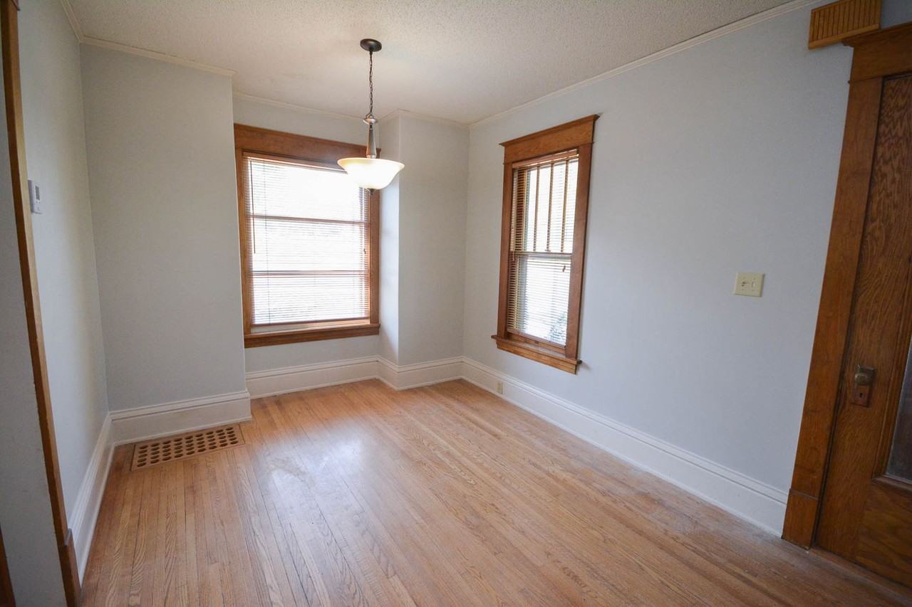 538 14th Ave Sw - Photo 5 of 26