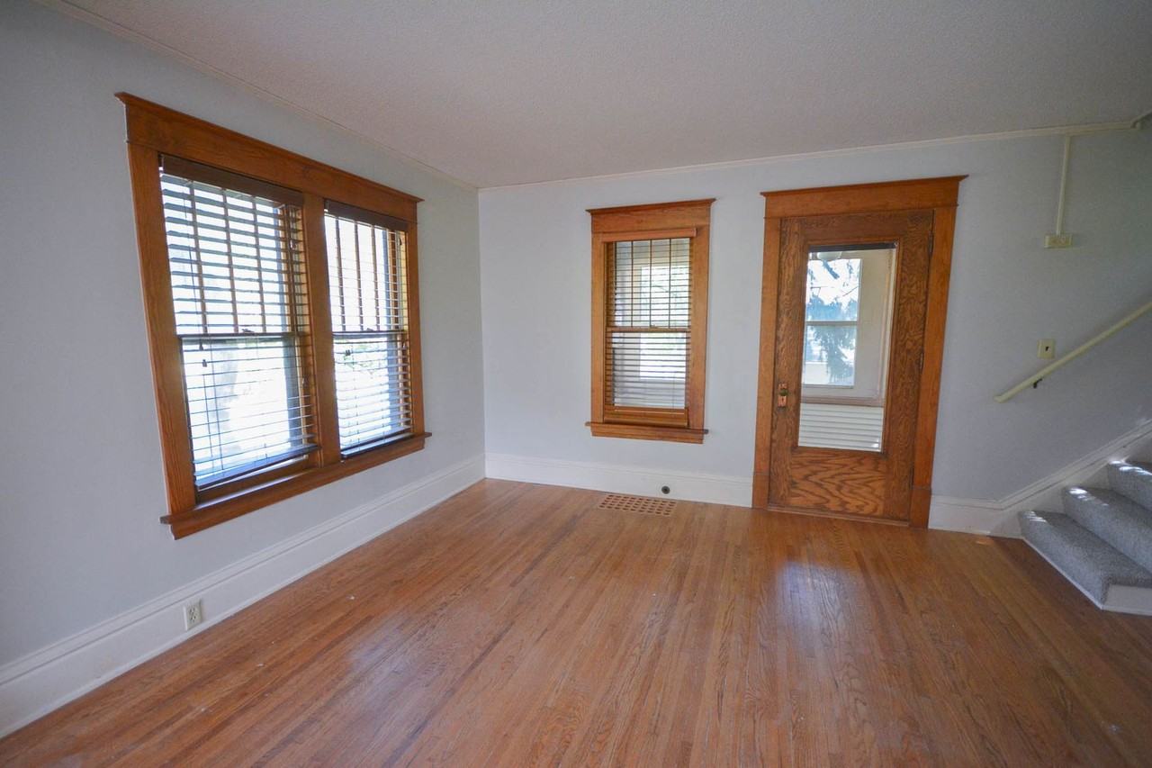 538 14th Ave Sw - Photo 6 of 26