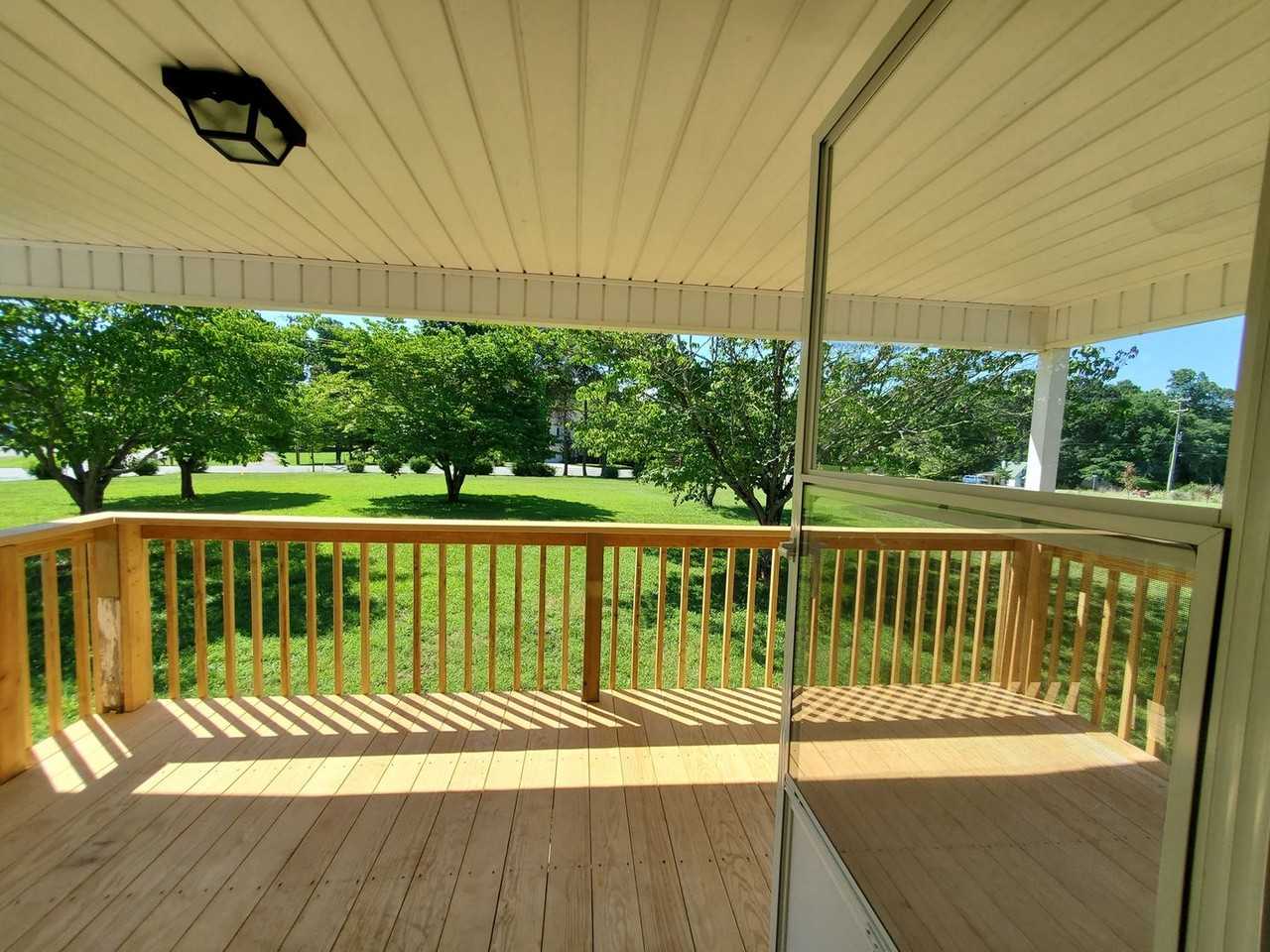 651 Gibson Rd - Photo 2 of 20