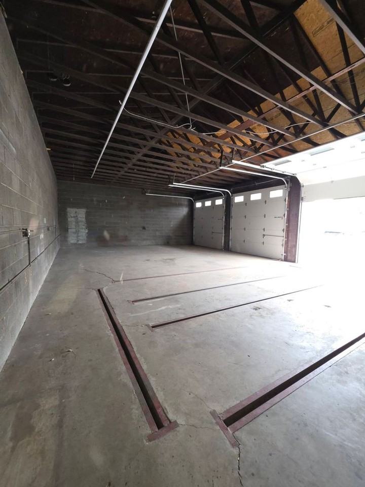651 Gibson Rd - Photo 4 of 20