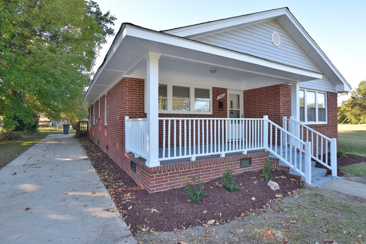 738 Atlantic Ave - Photo 4 of 21