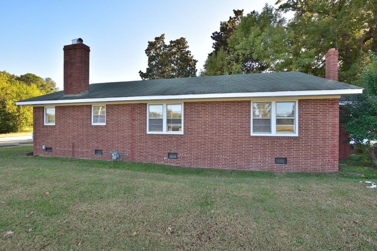 738 Atlantic Ave - Photo 6 of 21