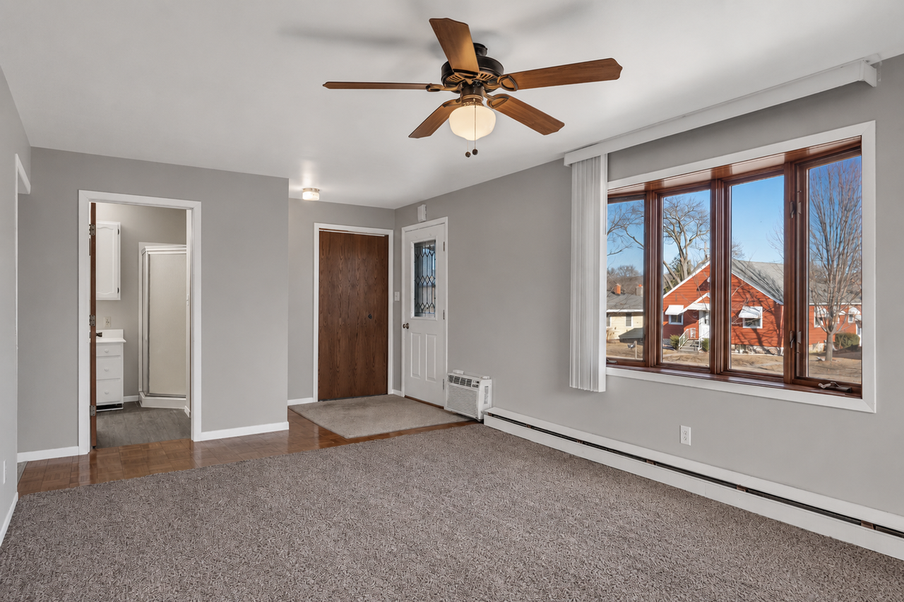 526 8th Ave S - Photo 6 of 30