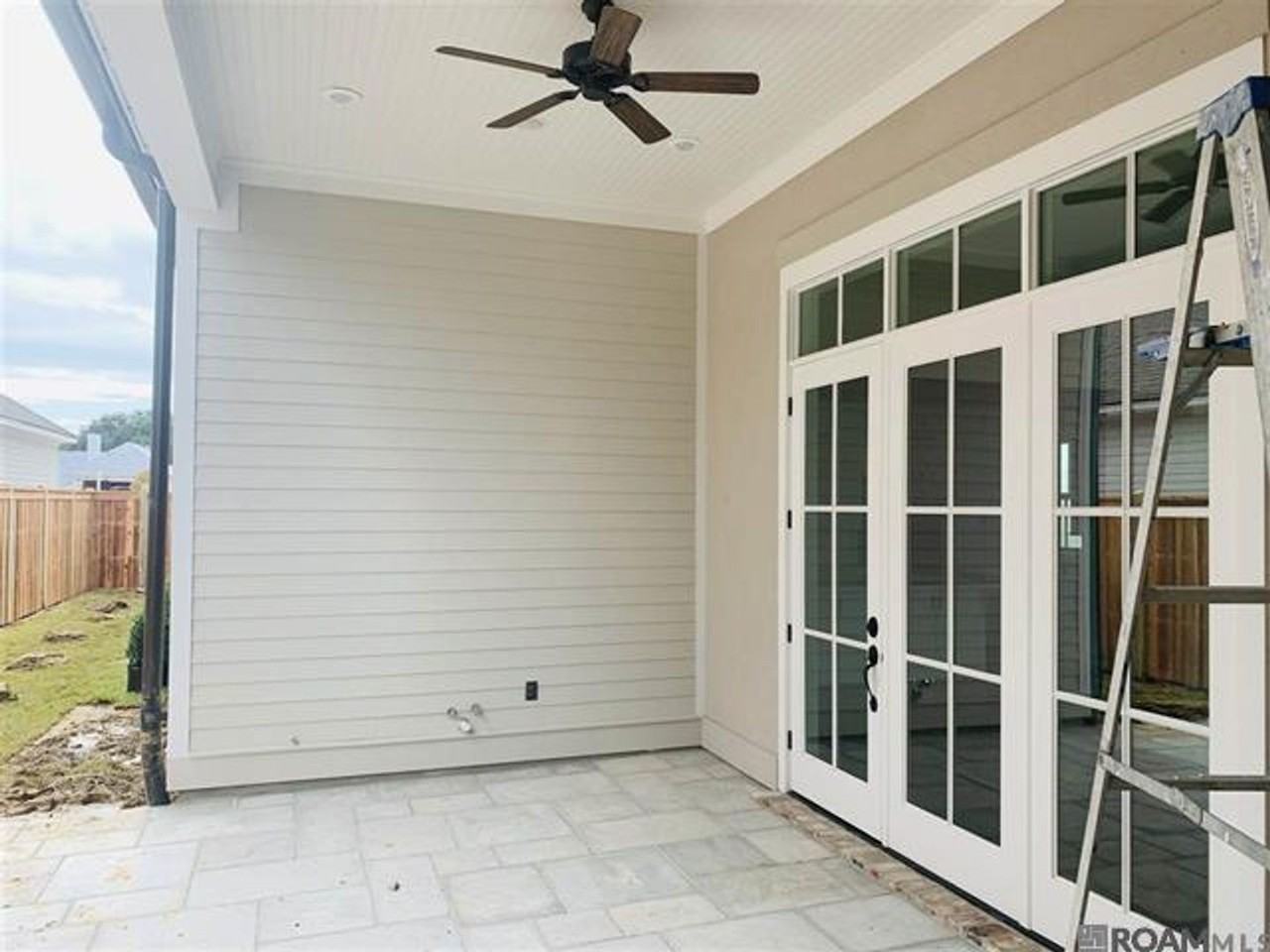 2212 Belfleur St - Photo 6 of 20