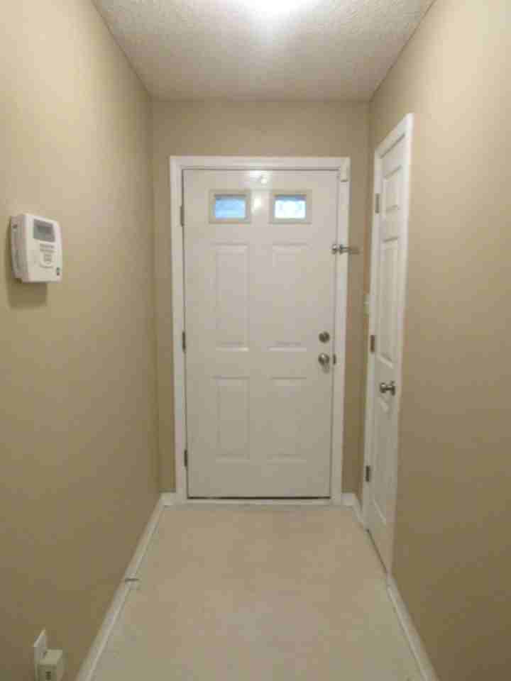 1093 Antigua Cir - Photo 2 of 15