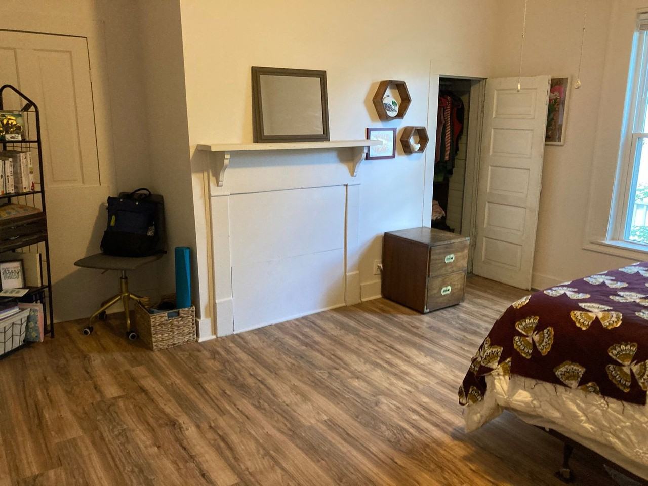 410 Gray Ave - Photo 5 of 15