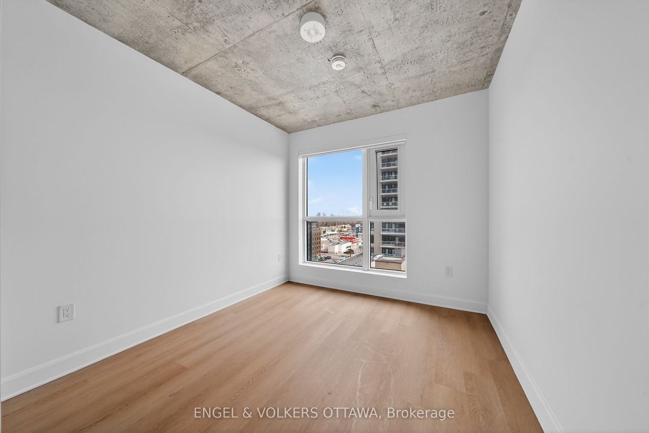 1360 Carling Ave - Photo 5 of 21