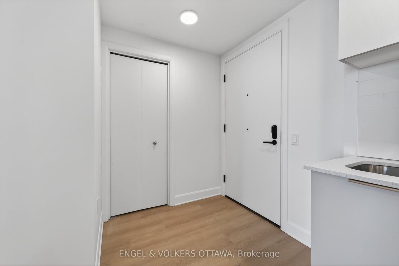 1370 Carling Avenue 1203 - Photo 3 of 19