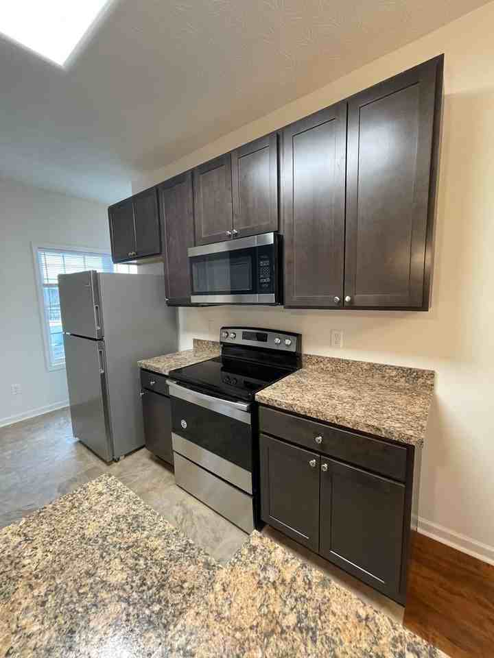 2933 Congers Creek Rd #2 - Photo 6 of 12
