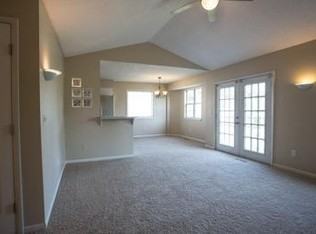6350 W Dogwood Ct - Photo 3 of 18