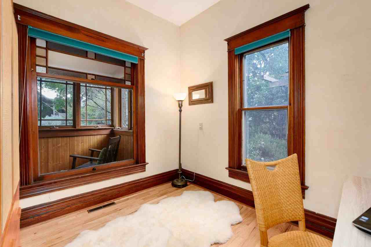 708 Grant Ave - Photo 6 of 33