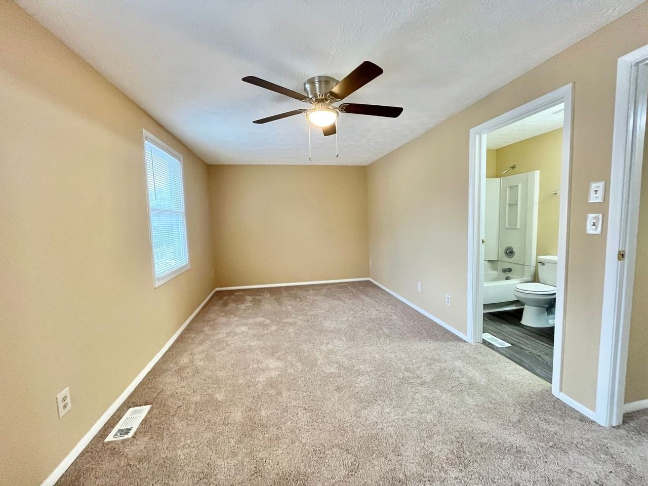 6418 Meadow Rue Dr - Photo 5 of 22