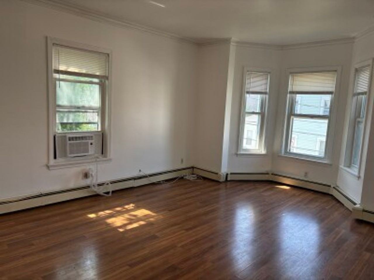 26 Armington St - Photo 4 of 11